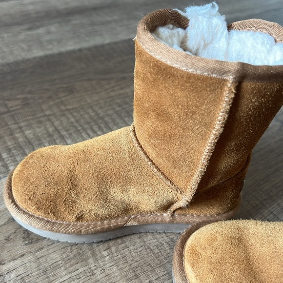 ✨KOOLABURRA BY UGG BOOTS FOR GIRLS✨ - Picture 8 of 11